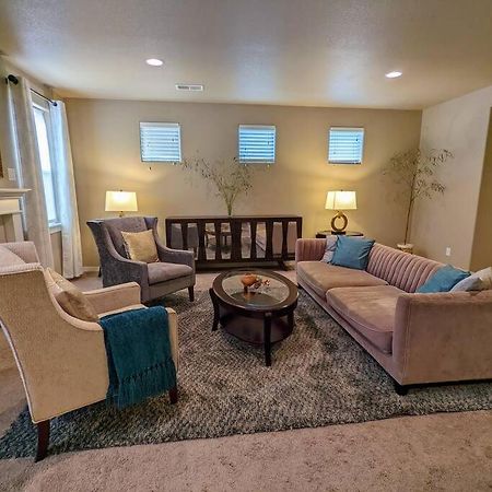 Spacious 3-Bedroom Home With Outdoor Space Eugene Luaran gambar