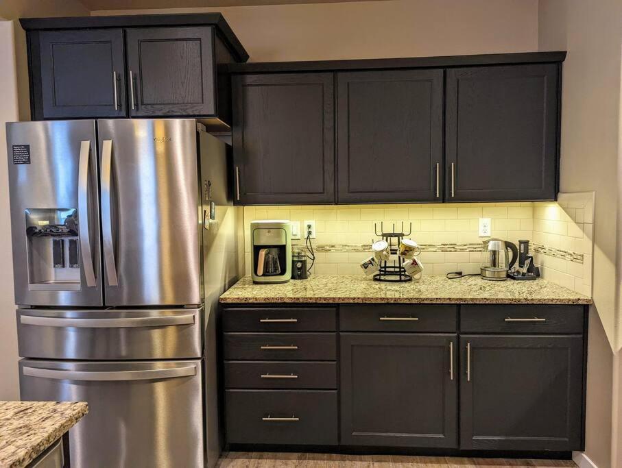 Spacious 3-Bedroom Home With Outdoor Space Eugene Luaran gambar
