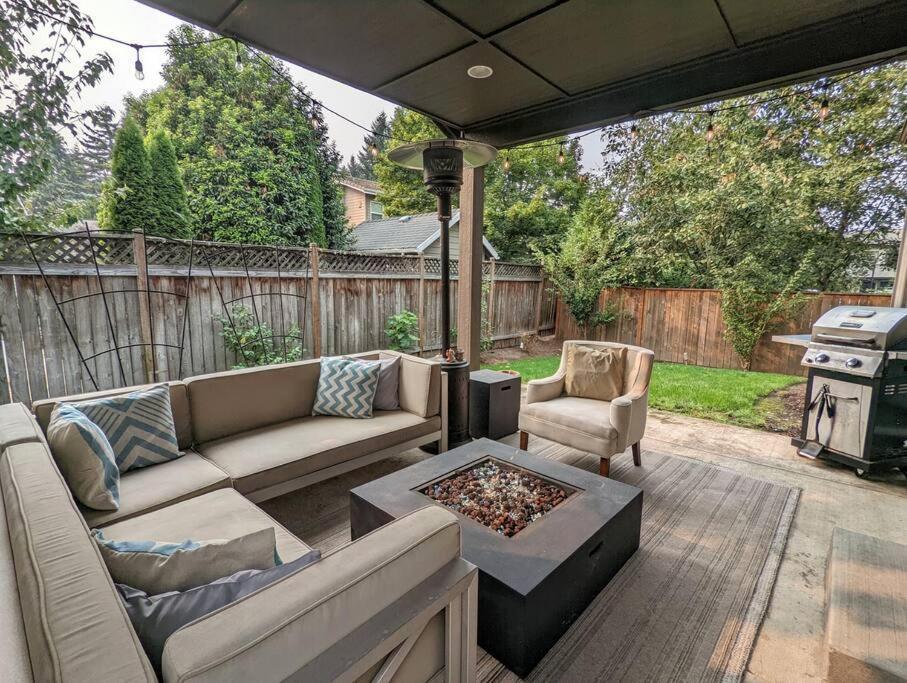 Spacious 3-Bedroom Home With Outdoor Space Eugene Luaran gambar