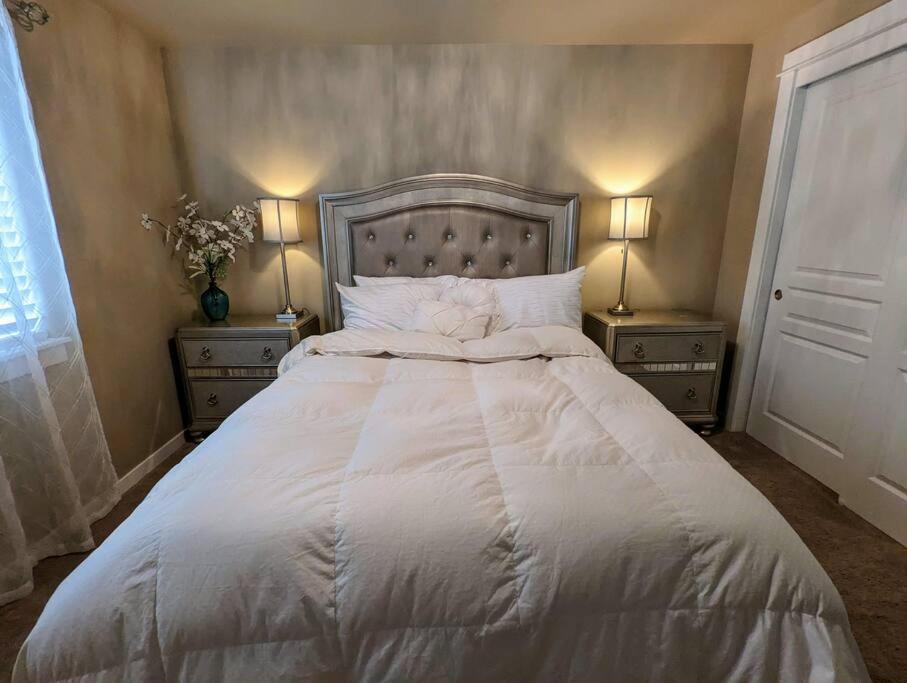 Spacious 3-Bedroom Home With Outdoor Space Eugene Luaran gambar